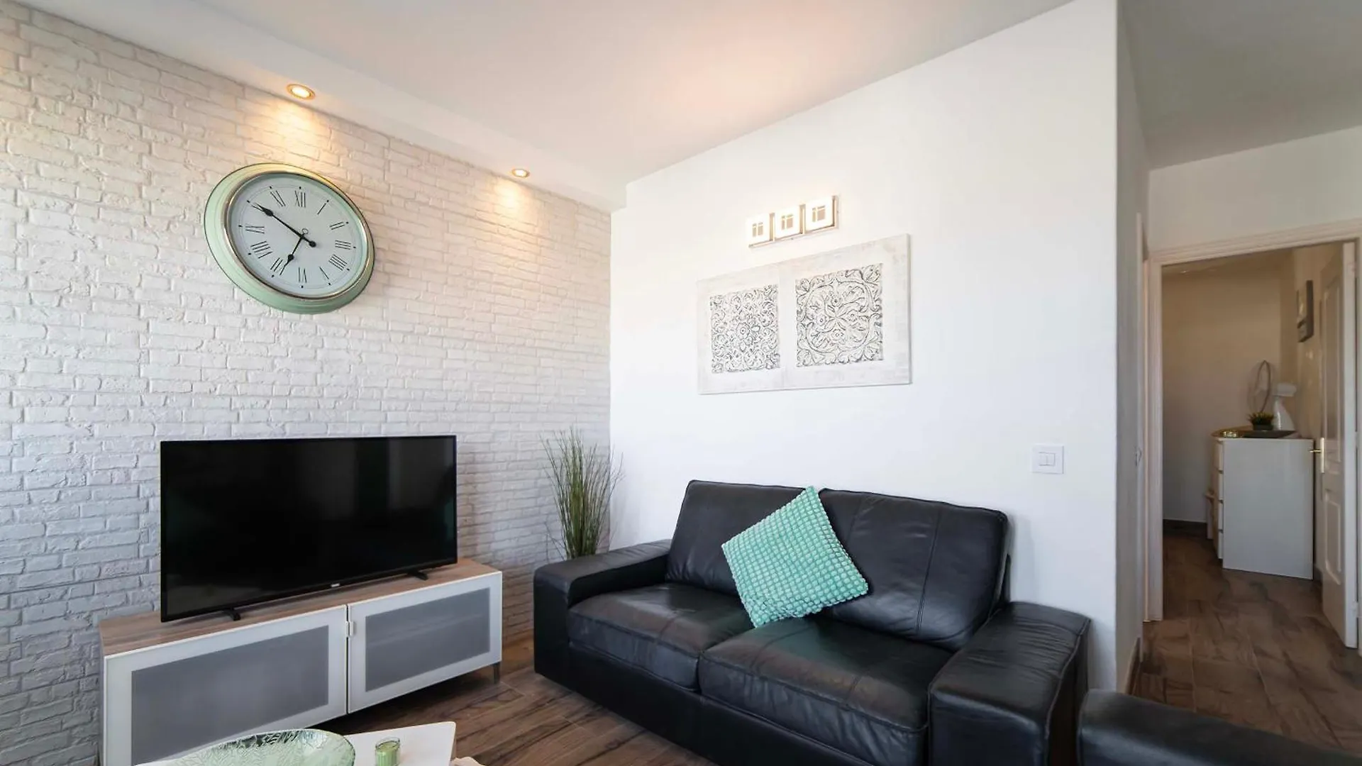 Club Valena 48 Sea Views, Wifi, Close To Beach & Amenities At Matagorda Puerto del Carmen  Puerto del Carmen (Lanzarote)